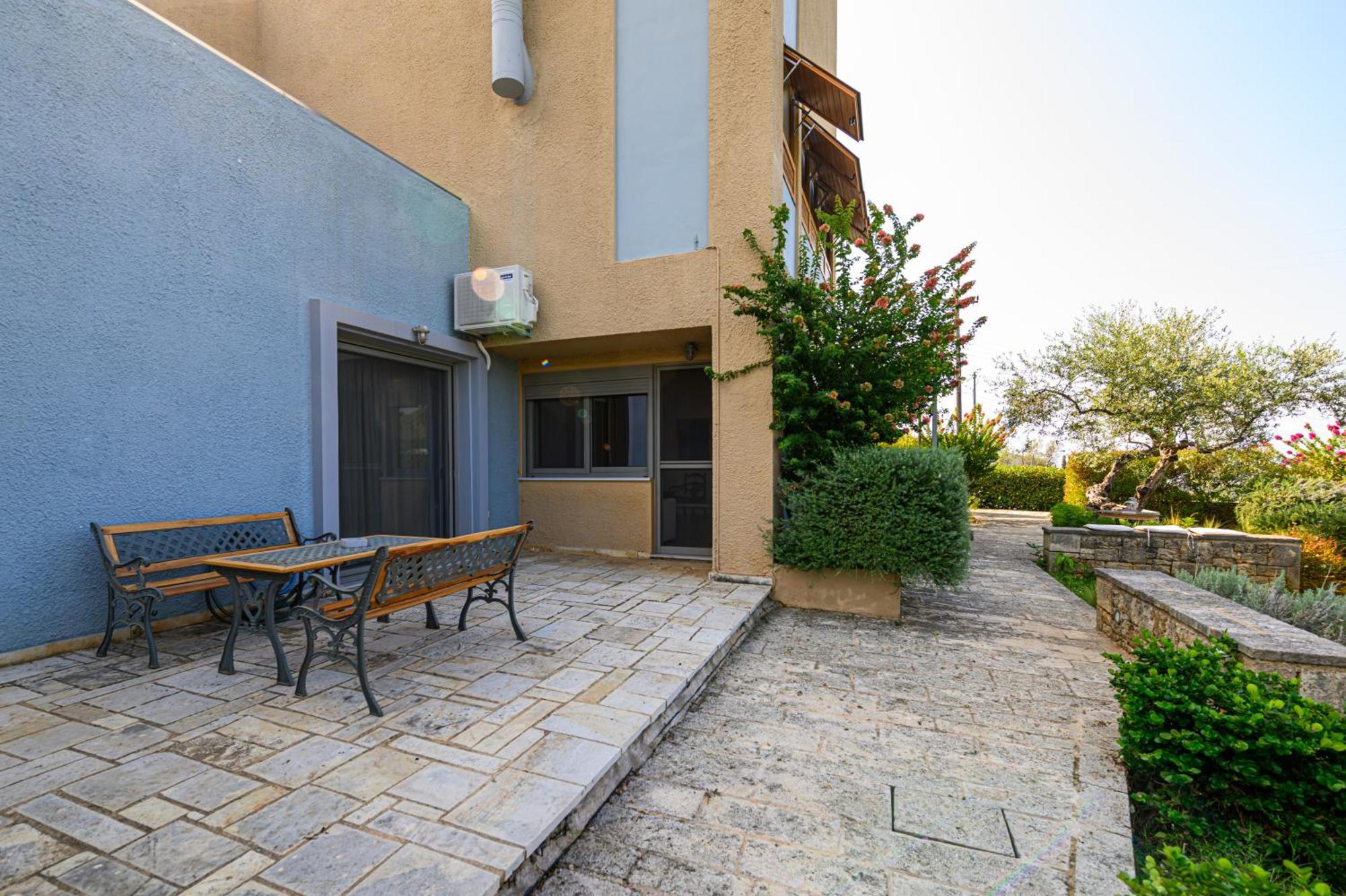 Mani Tower Villa Akrogiali Esterno foto