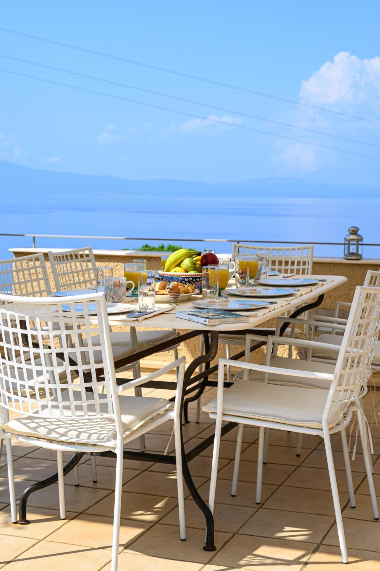 Mani Tower Villa Akrogiali Esterno foto