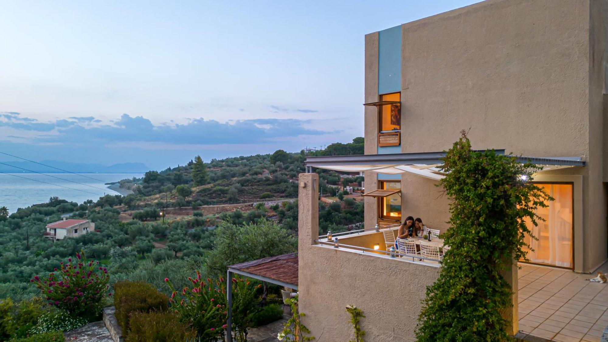 Mani Tower Villa Akrogiali Esterno foto